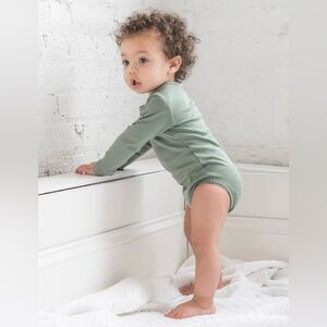 Colored Organics Thyme Classic Baby Bodysuit - Various Sizes - NWT!